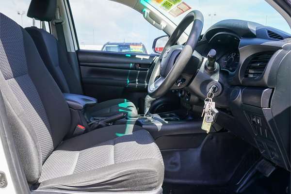 2017 Toyota Hilux Workmate GUN125R 4X4