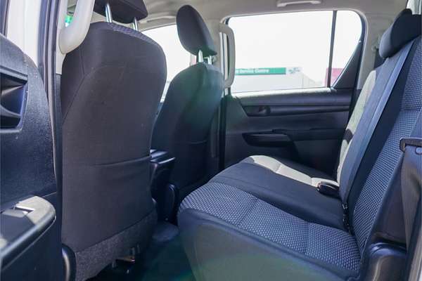 2017 Toyota Hilux Workmate GUN125R 4X4