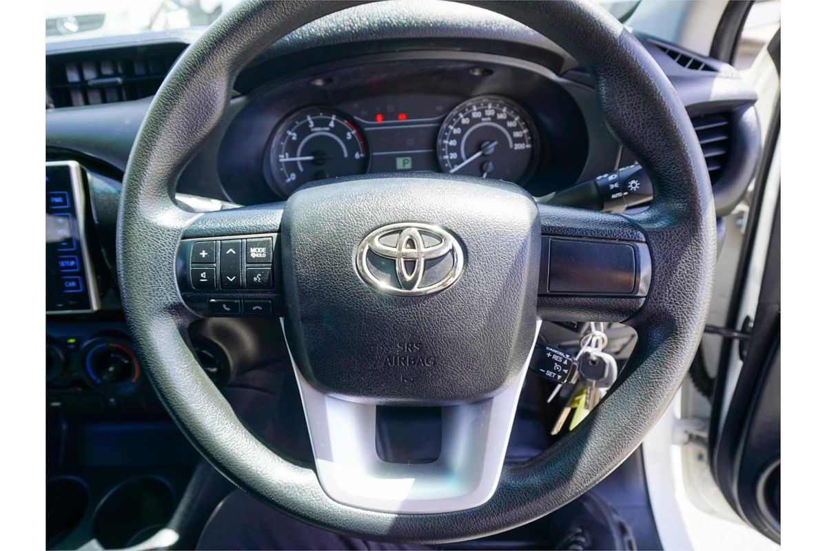 2017 Toyota Hilux Workmate GUN125R 4X4