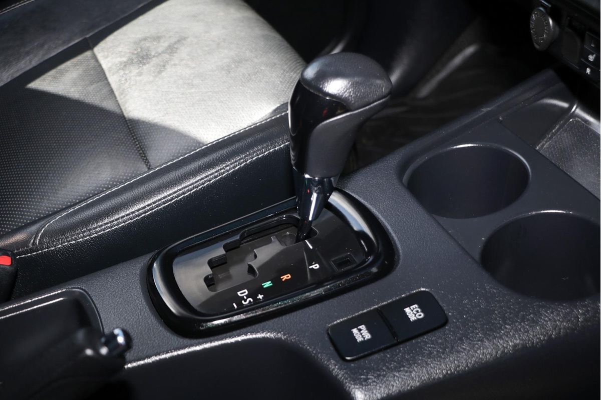 2019 Toyota Hilux Rugged X GUN126R 4X4