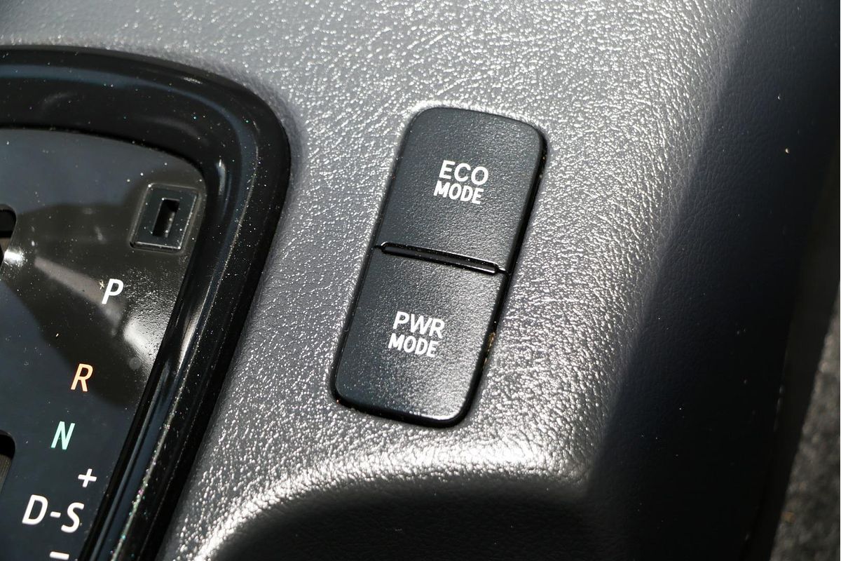 2019 Toyota Hilux Rugged X GUN126R 4X4