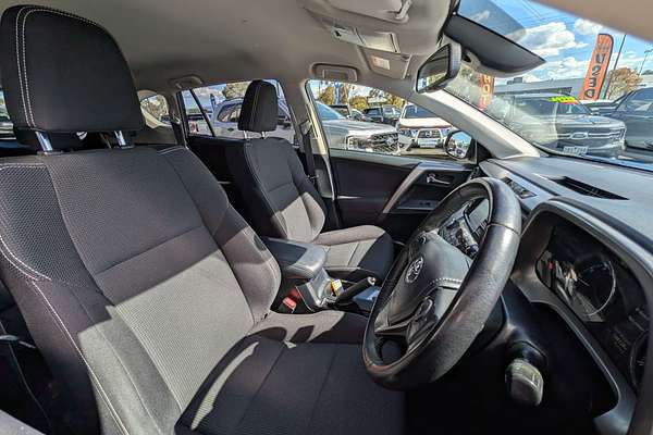 2017 Toyota RAV4 GXL ASA44R