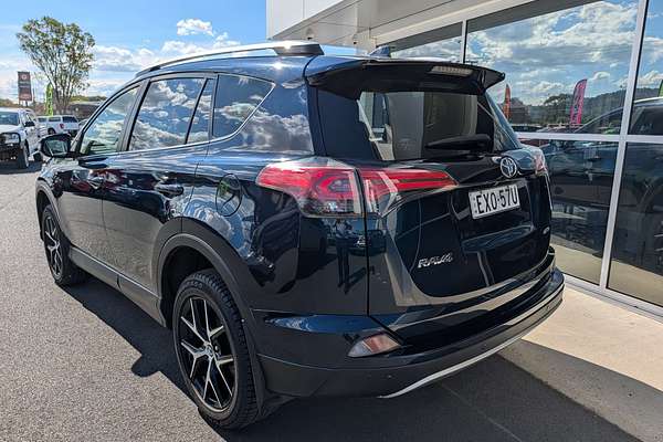 2017 Toyota RAV4 GXL ASA44R