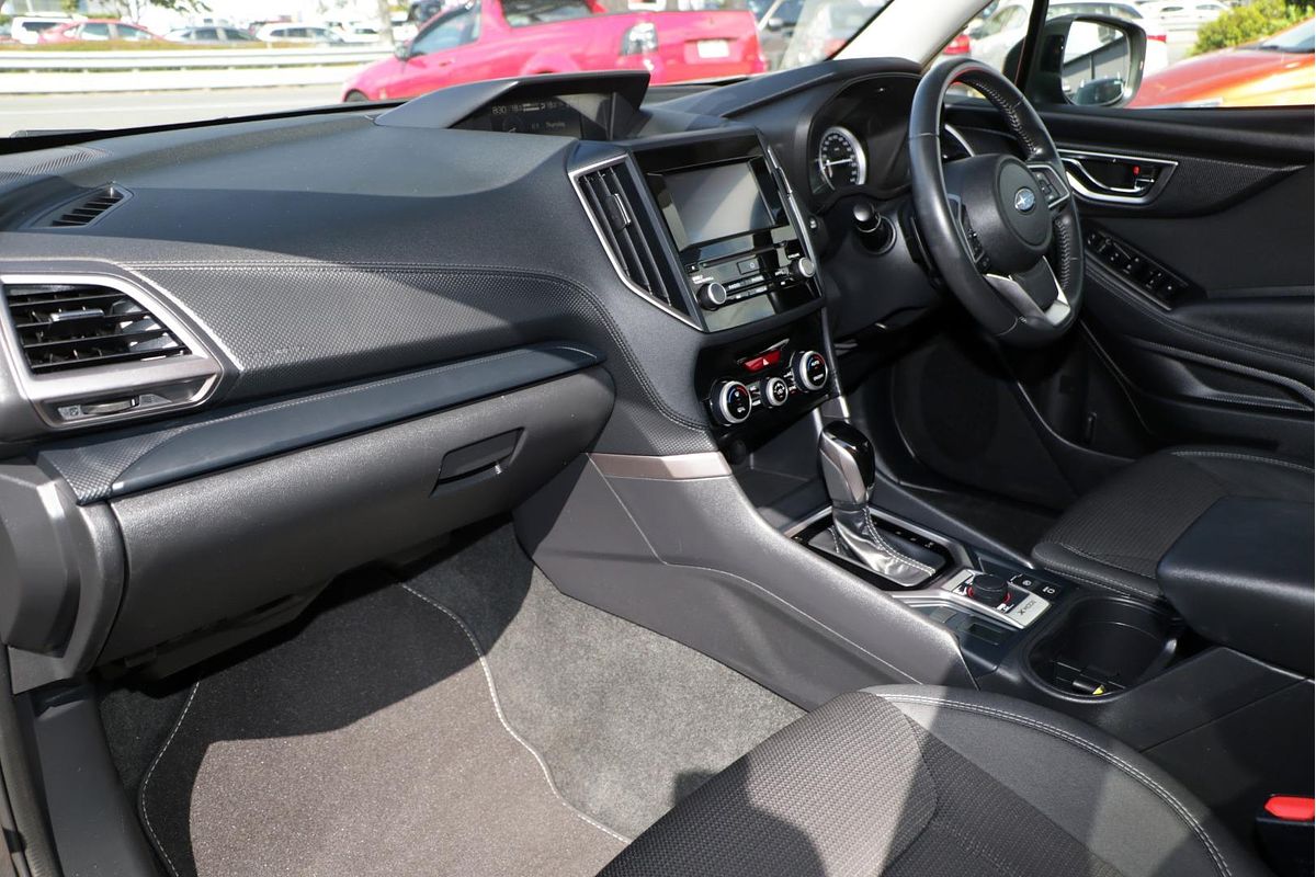 2020 Subaru Forester 2.5i S5