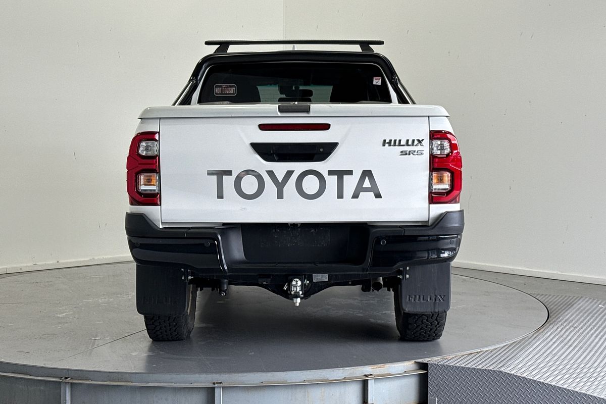 2024 Toyota Hilux SR5 48V GUN126R 4X4