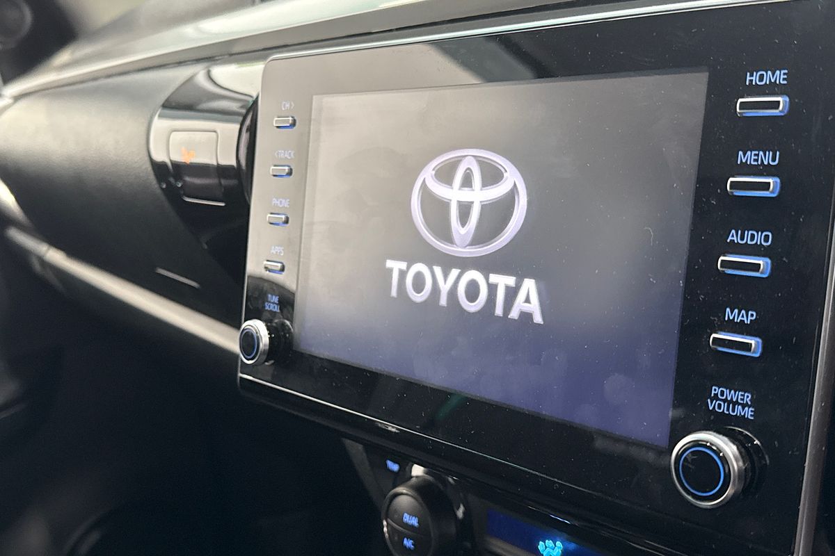 2024 Toyota Hilux SR5 48V GUN126R 4X4