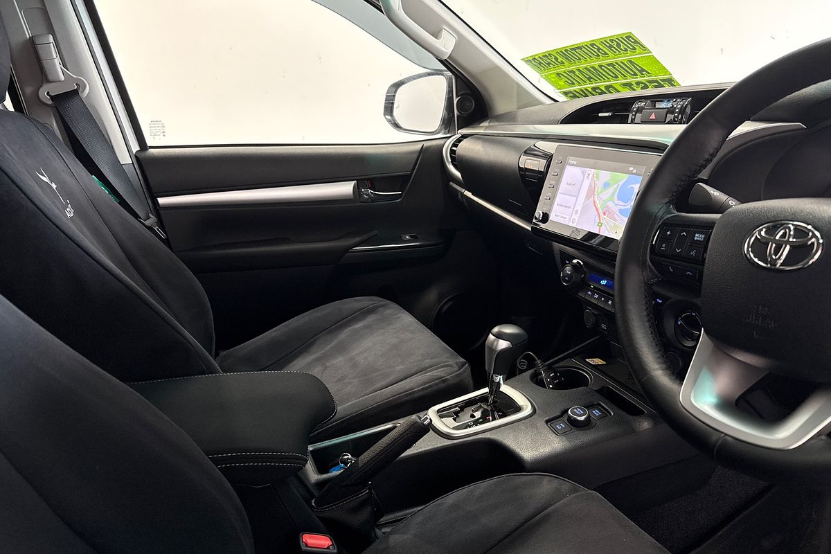 2024 Toyota Hilux SR5 48V GUN126R 4X4