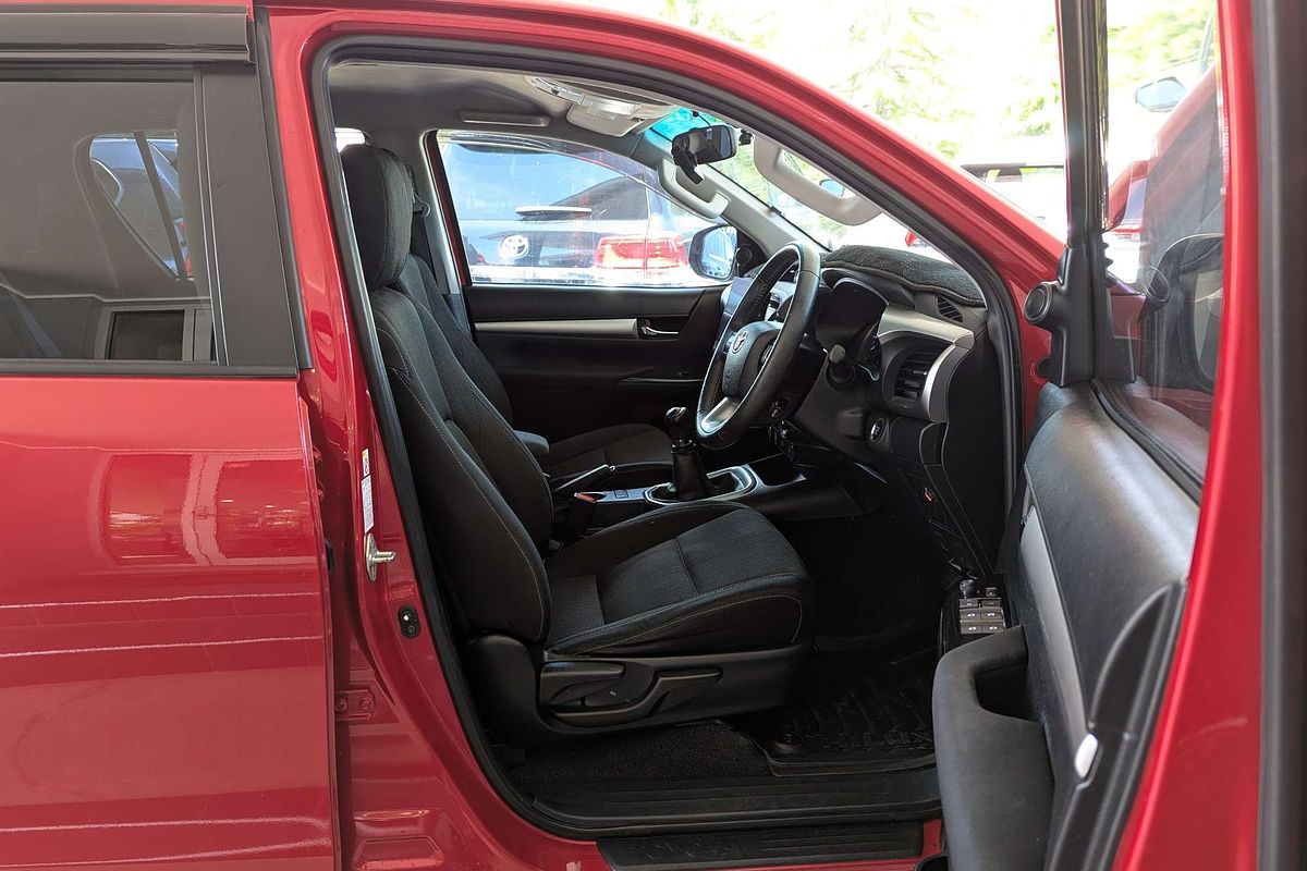 2016 Toyota Hilux SR5 GUN126R 4X4