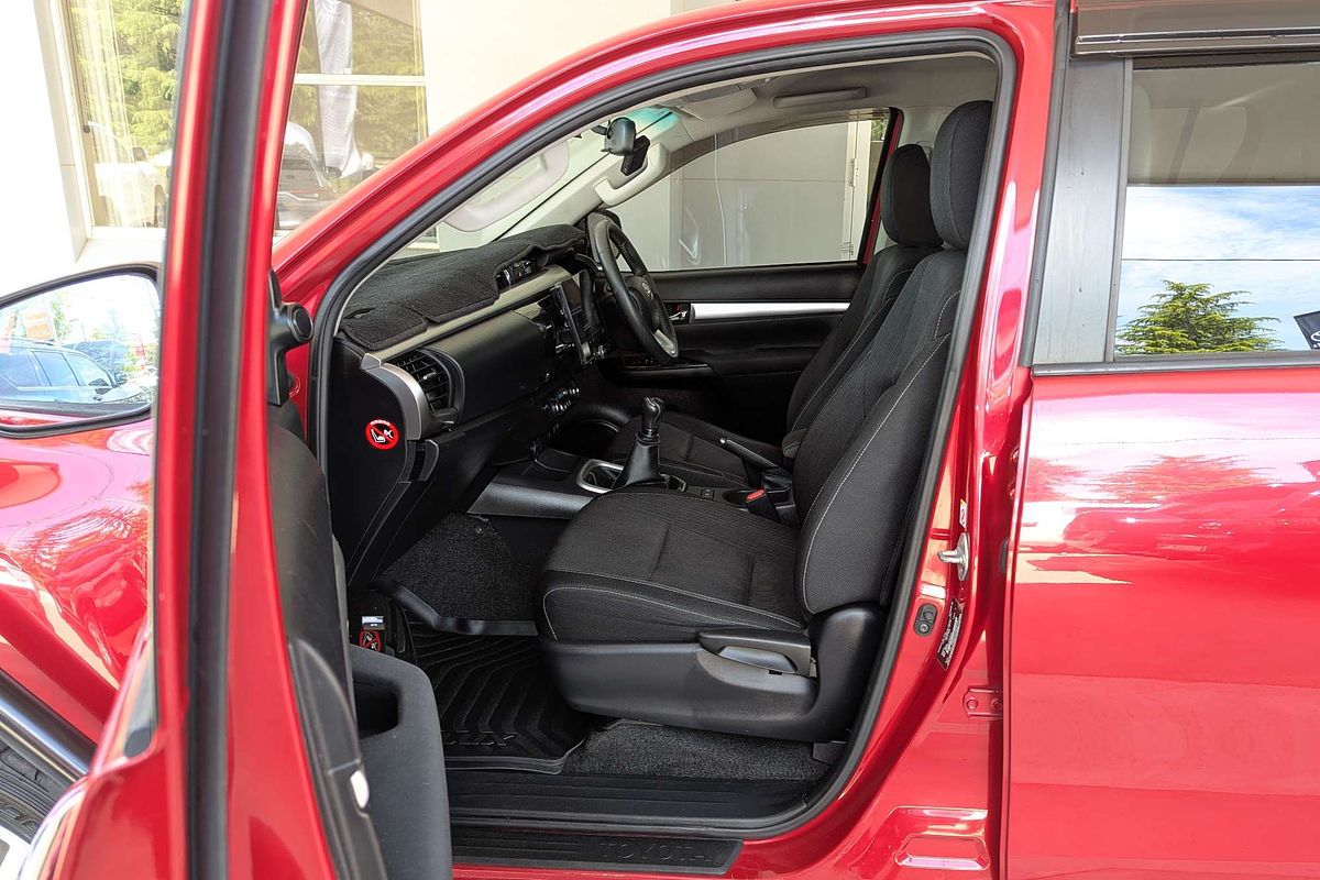 2016 Toyota Hilux SR5 GUN126R 4X4