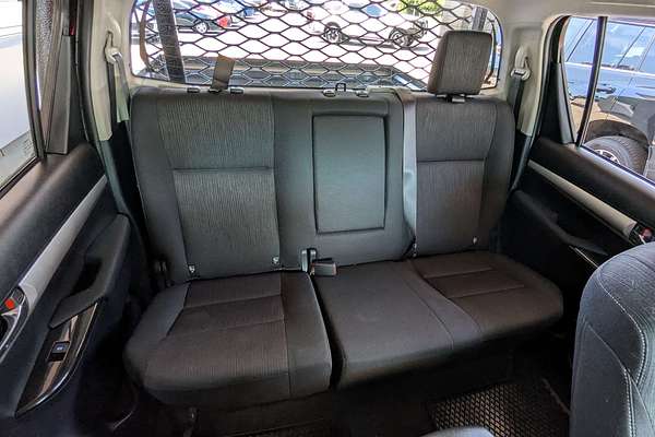 2016 Toyota Hilux SR5 GUN126R 4X4