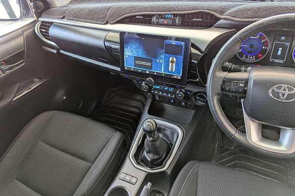 2016 Toyota Hilux SR5 GUN126R 4X4