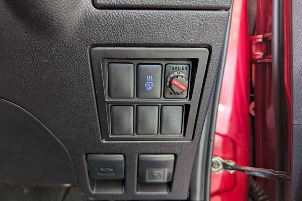 2016 Toyota Hilux SR5 GUN126R 4X4