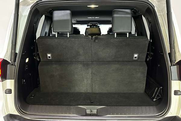 2022 Toyota Landcruiser Sahara FJA300R