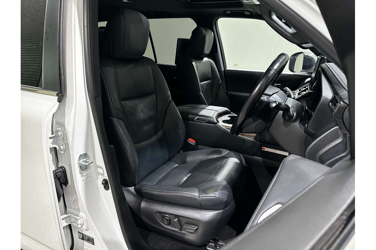 2022 Toyota Landcruiser Sahara FJA300R