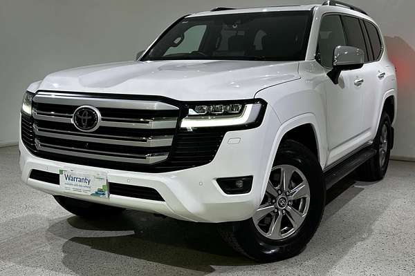 2022 Toyota Landcruiser Sahara FJA300R