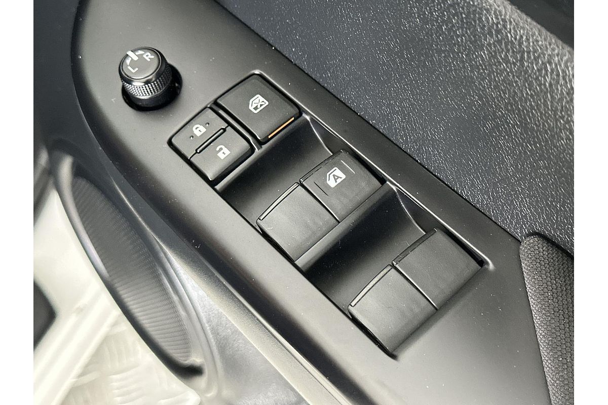 2020 Toyota Hilux SR GUN126R 4X4