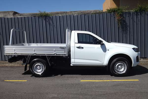 2025 Isuzu D-MAX SX High Ride Rear Wheel Drive