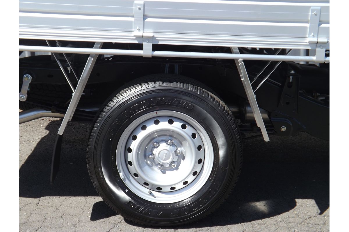 2025 Isuzu D-MAX SX High Ride Rear Wheel Drive