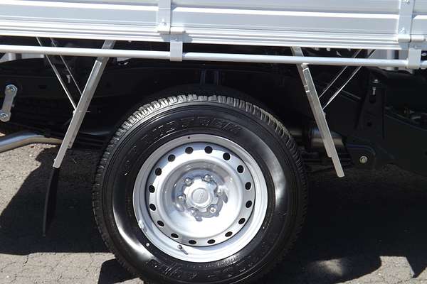 2025 Isuzu D-MAX SX High Ride Rear Wheel Drive
