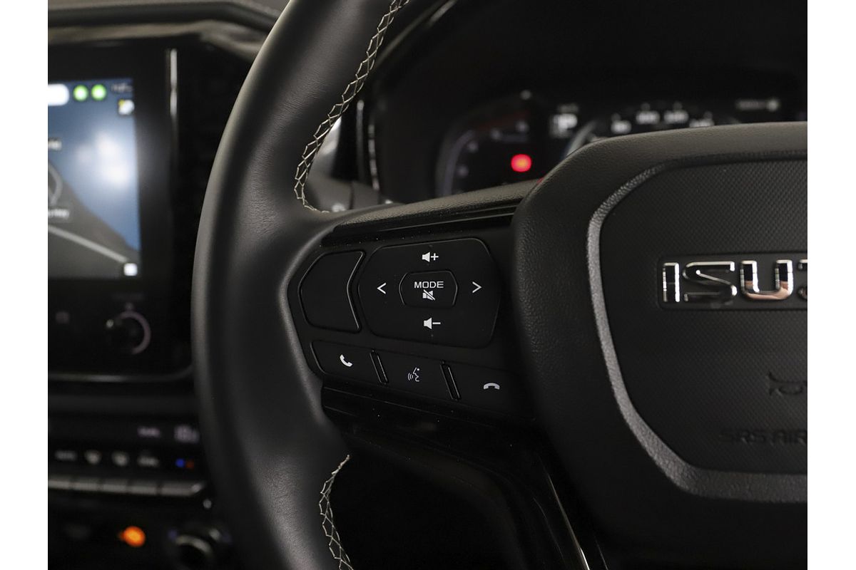 2024 Isuzu D-MAX BLADE 4X4