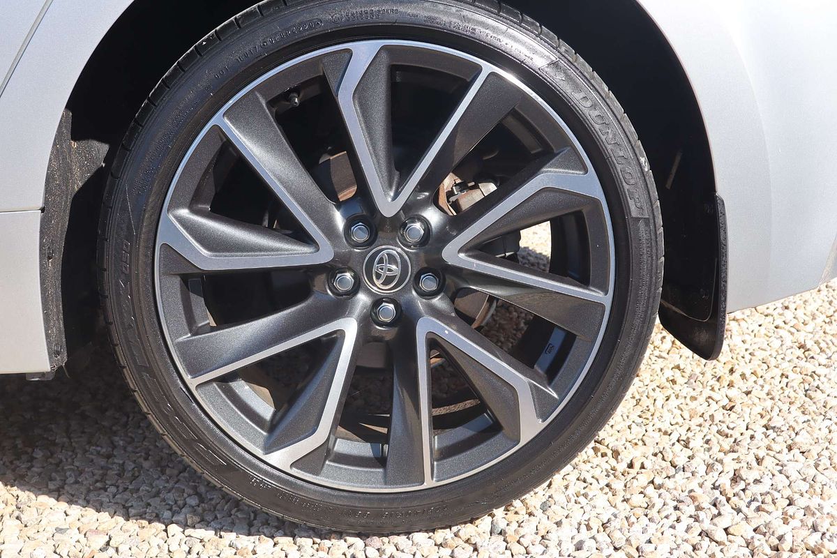 2020 Toyota Corolla ZR Hybrid ZWE211R