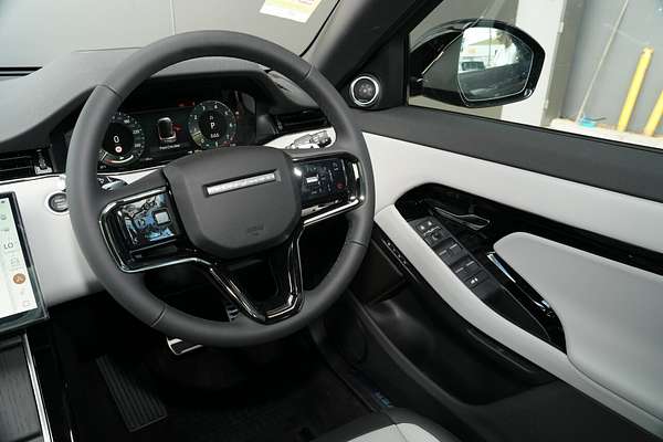 2025 Land Rover Range Rover Evoque P250 Dynamic SE L551