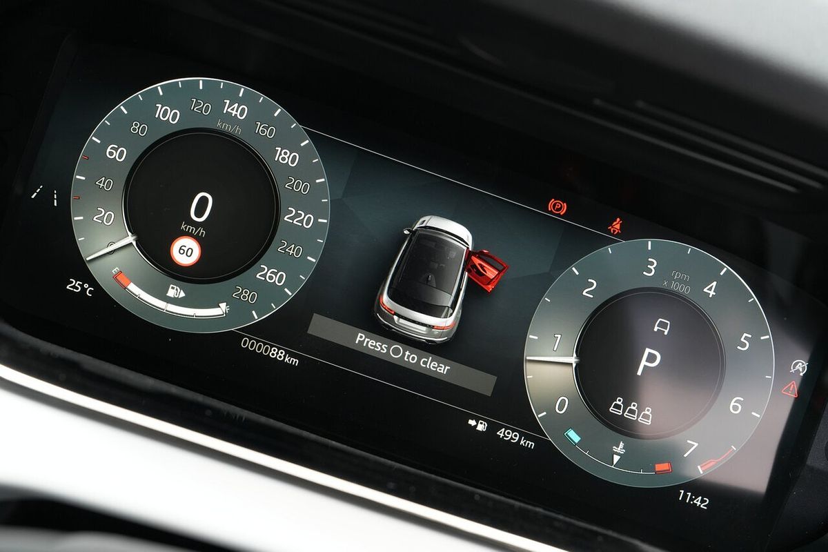 2025 Land Rover Range Rover Evoque P250 Dynamic SE L551