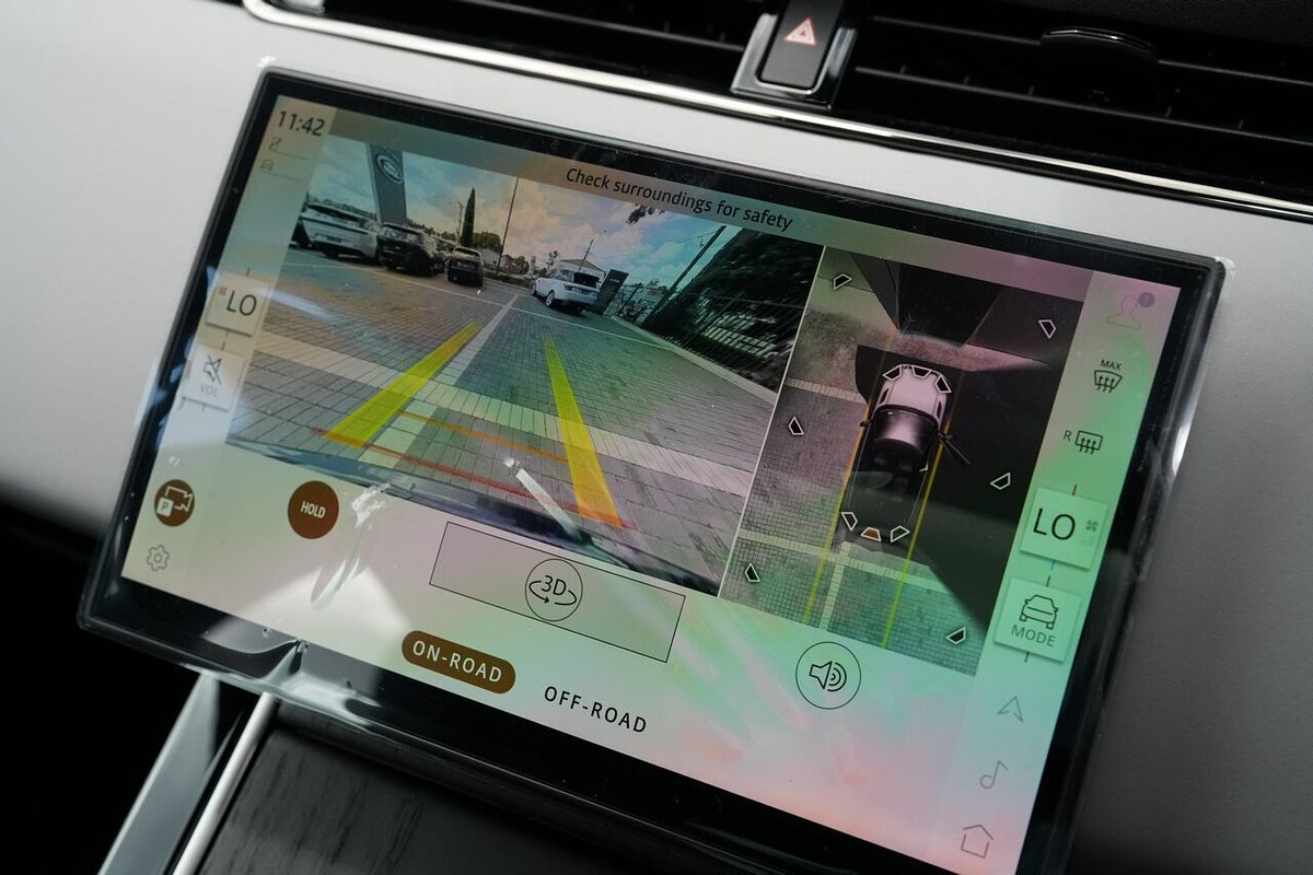 2025 Land Rover Range Rover Evoque P250 Dynamic SE L551