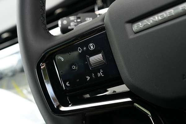 2025 Land Rover Range Rover Evoque P250 Dynamic SE L551