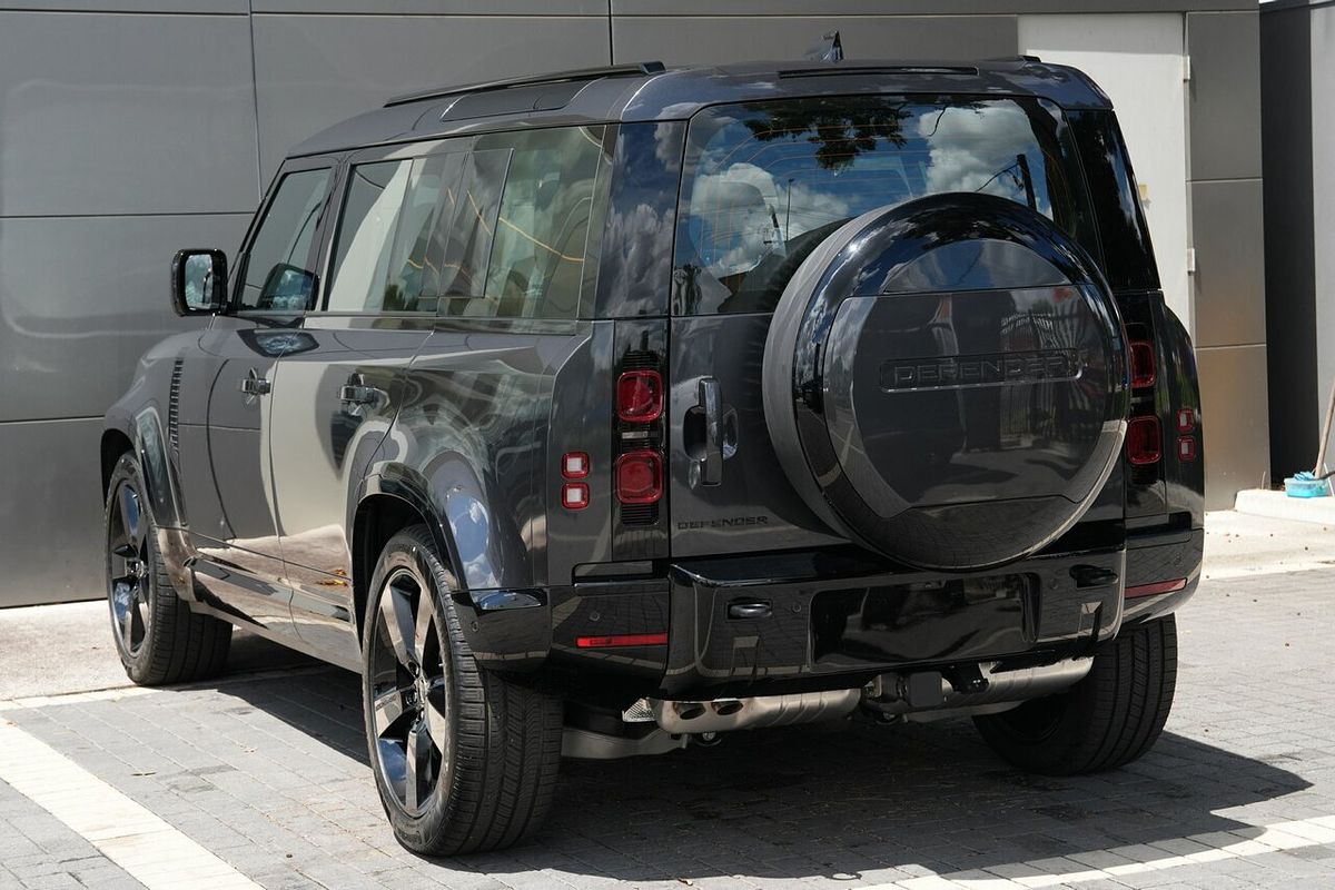 2025 Land Rover Defender 110 D350 X-Dynamic SE L663