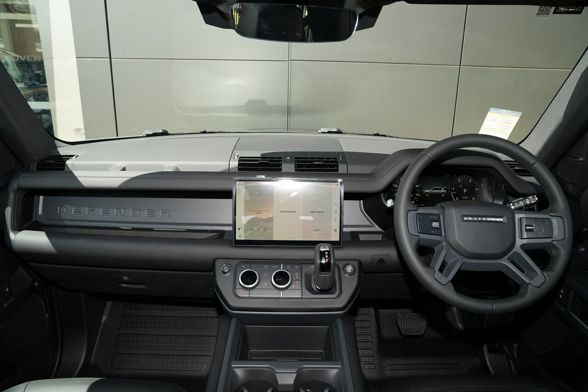 2025 Land Rover Defender 110 D350 X-Dynamic SE L663