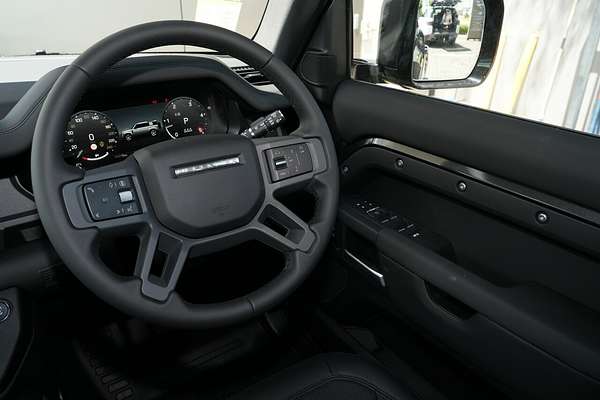 2025 Land Rover Defender 110 D350 X-Dynamic SE L663