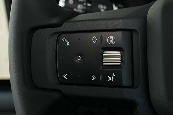2025 Land Rover Defender 110 D350 X-Dynamic SE L663