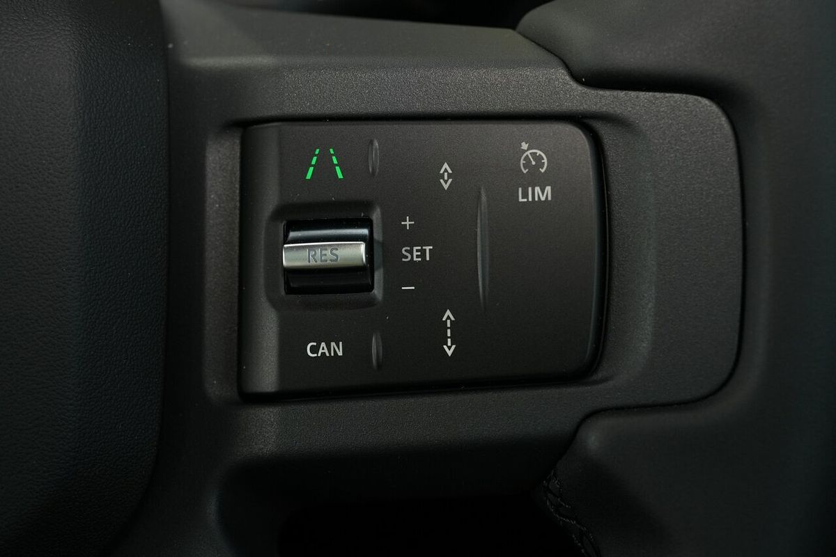 2025 Land Rover Defender 110 D350 X-Dynamic SE L663