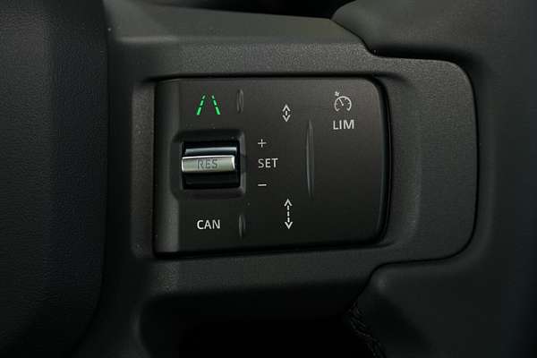 2025 Land Rover Defender 110 D350 X-Dynamic SE L663