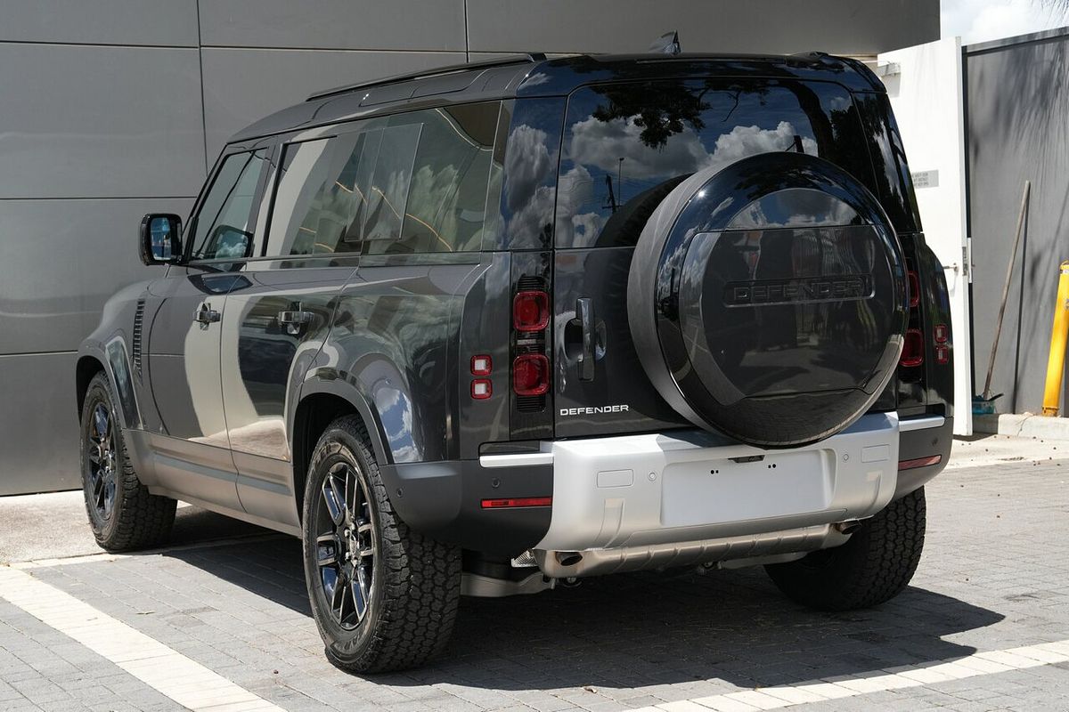 2025 Land Rover Defender 110 P400 S L663