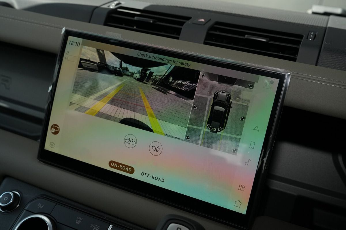 2025 Land Rover Defender 110 P400 S L663