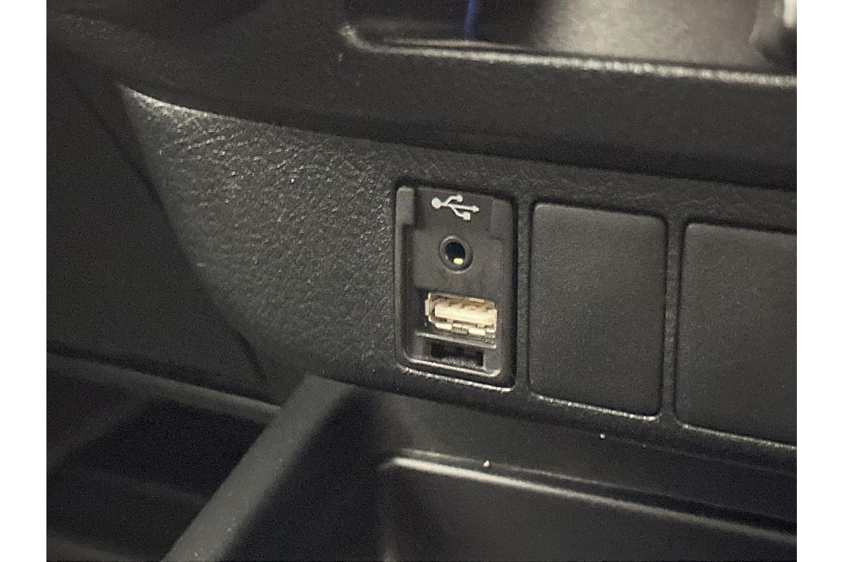 2020 Toyota Hilux SR GUN126R 4X4