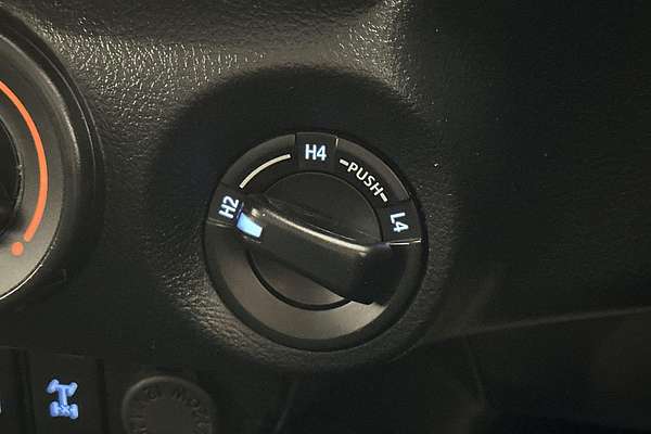 2020 Toyota Hilux SR GUN126R 4X4