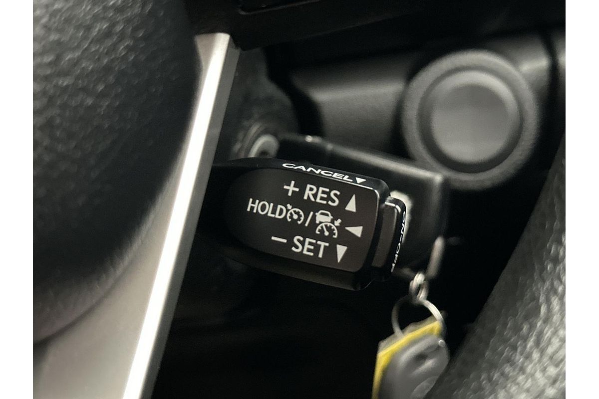 2020 Toyota Hilux SR GUN126R 4X4