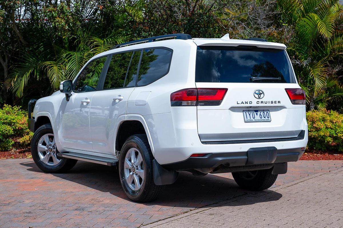 2023 Toyota Landcruiser GXL FJA300R