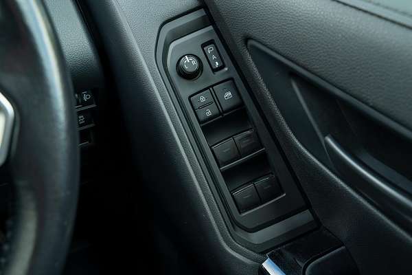 2023 Toyota Landcruiser GXL FJA300R