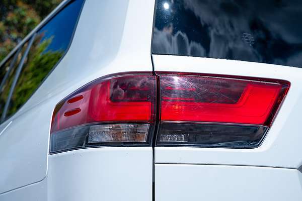 2023 Toyota Landcruiser GXL FJA300R