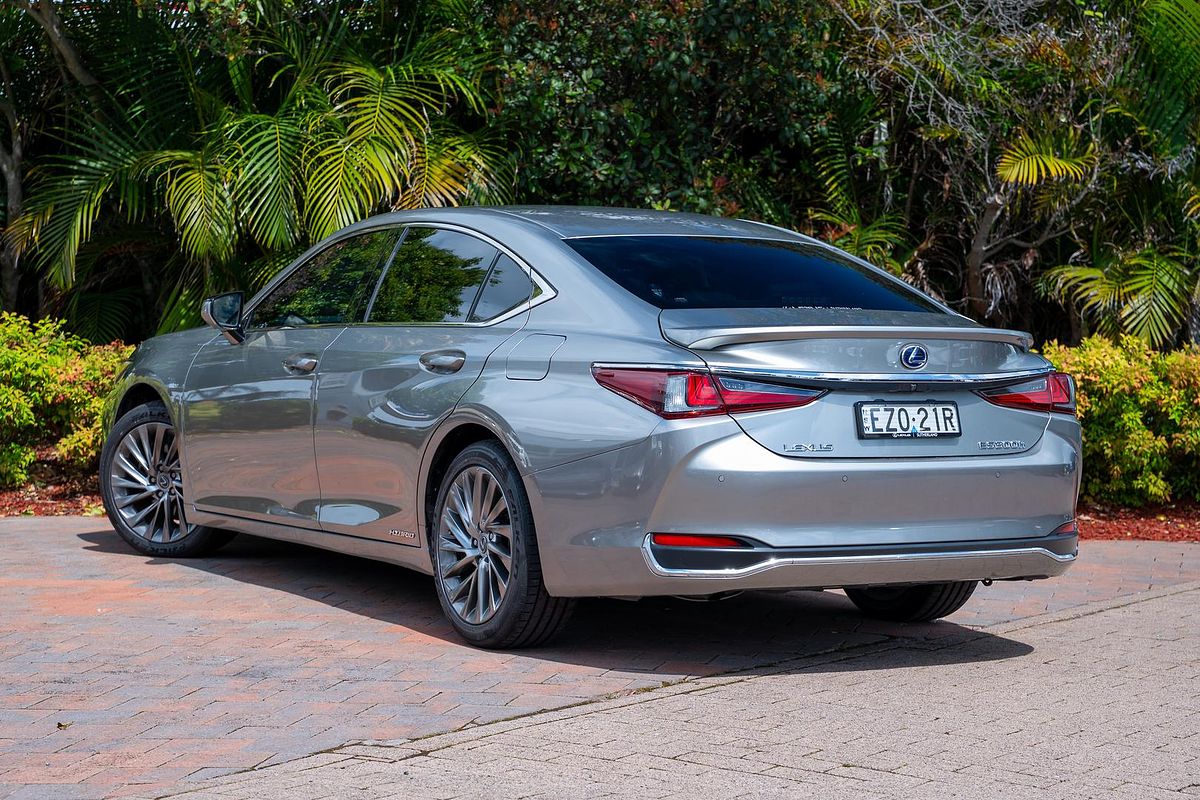 2019 Lexus ES ES300h Sports Luxury AXZH10R