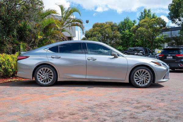 2019 Lexus ES ES300h Sports Luxury AXZH10R