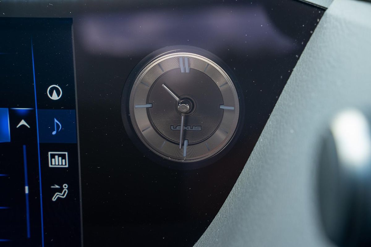 2019 Lexus ES ES300h Sports Luxury AXZH10R