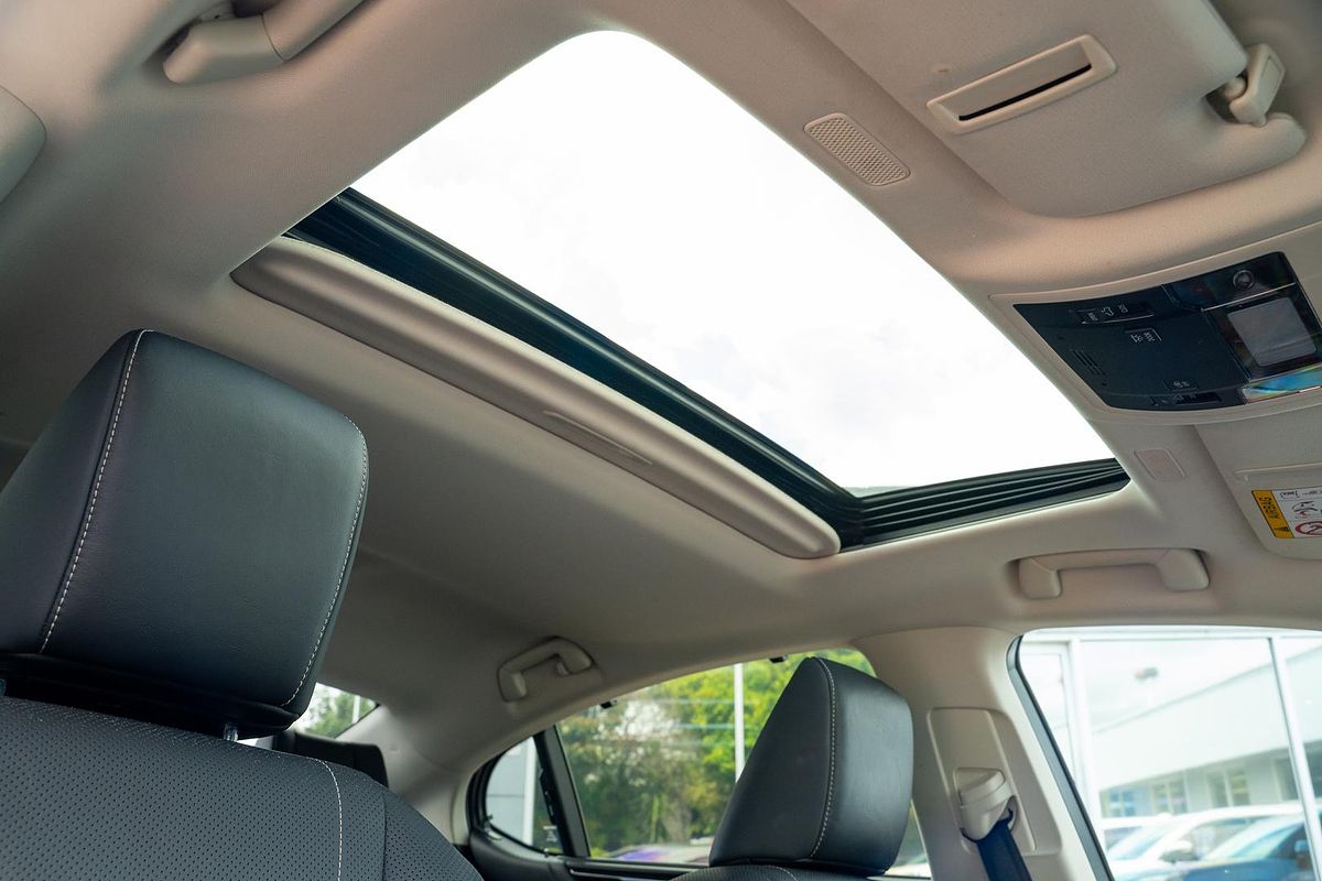 2019 Lexus ES ES300h Sports Luxury AXZH10R