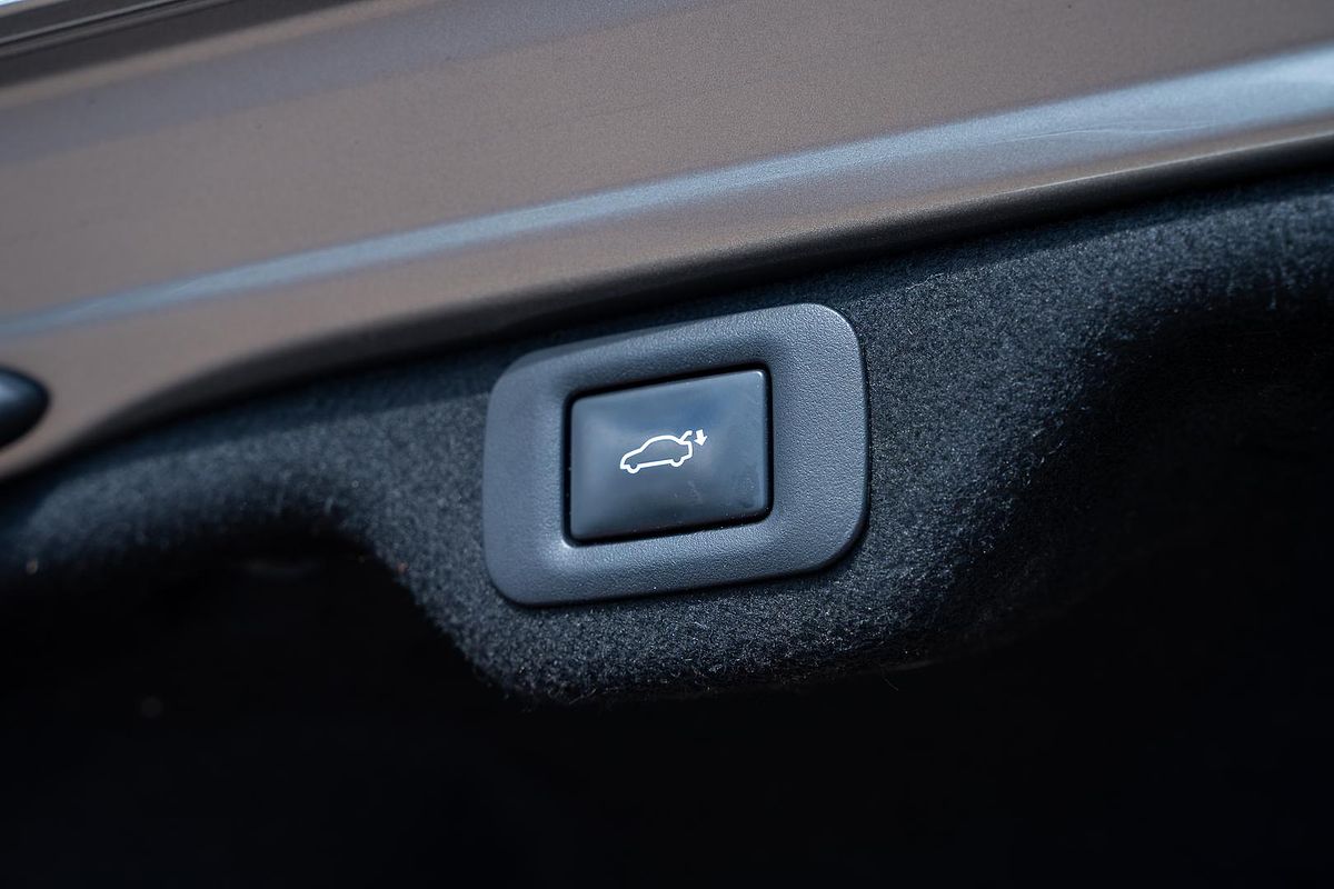 2019 Lexus ES ES300h Sports Luxury AXZH10R