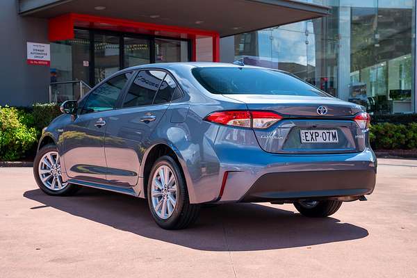 2022 Toyota Corolla SX Hybrid ZWE219R