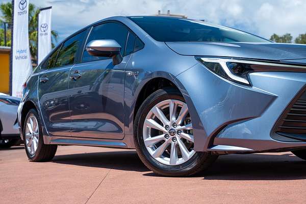 2022 Toyota Corolla SX Hybrid ZWE219R